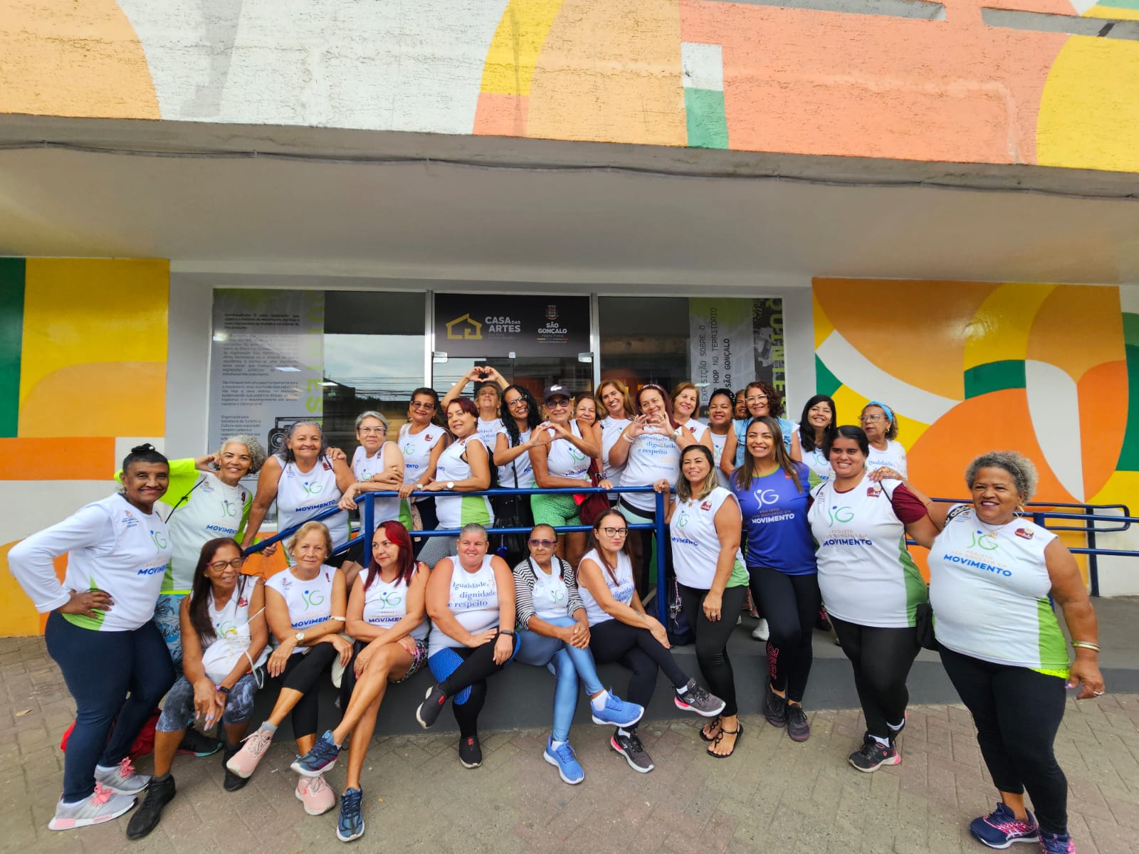 Alunas do projeto São Gonçalo em Movimento visitam Casa de Artes de São Gonçalo, pela primeira vez