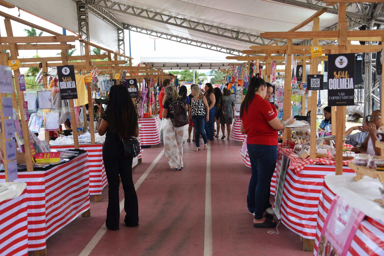 Feira de Artesanato da Flim encanta visitantes no Parque Nanci