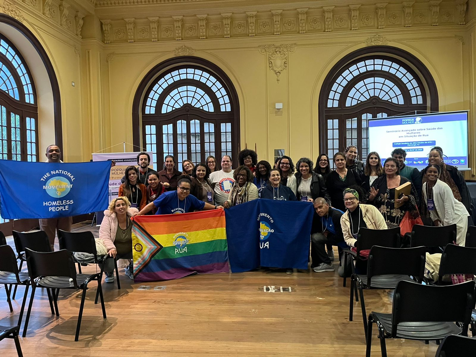 Prefeitura de Maricá apresenta experiência de acolhimento a mulheres em situação de rua em seminário nacional no Rio