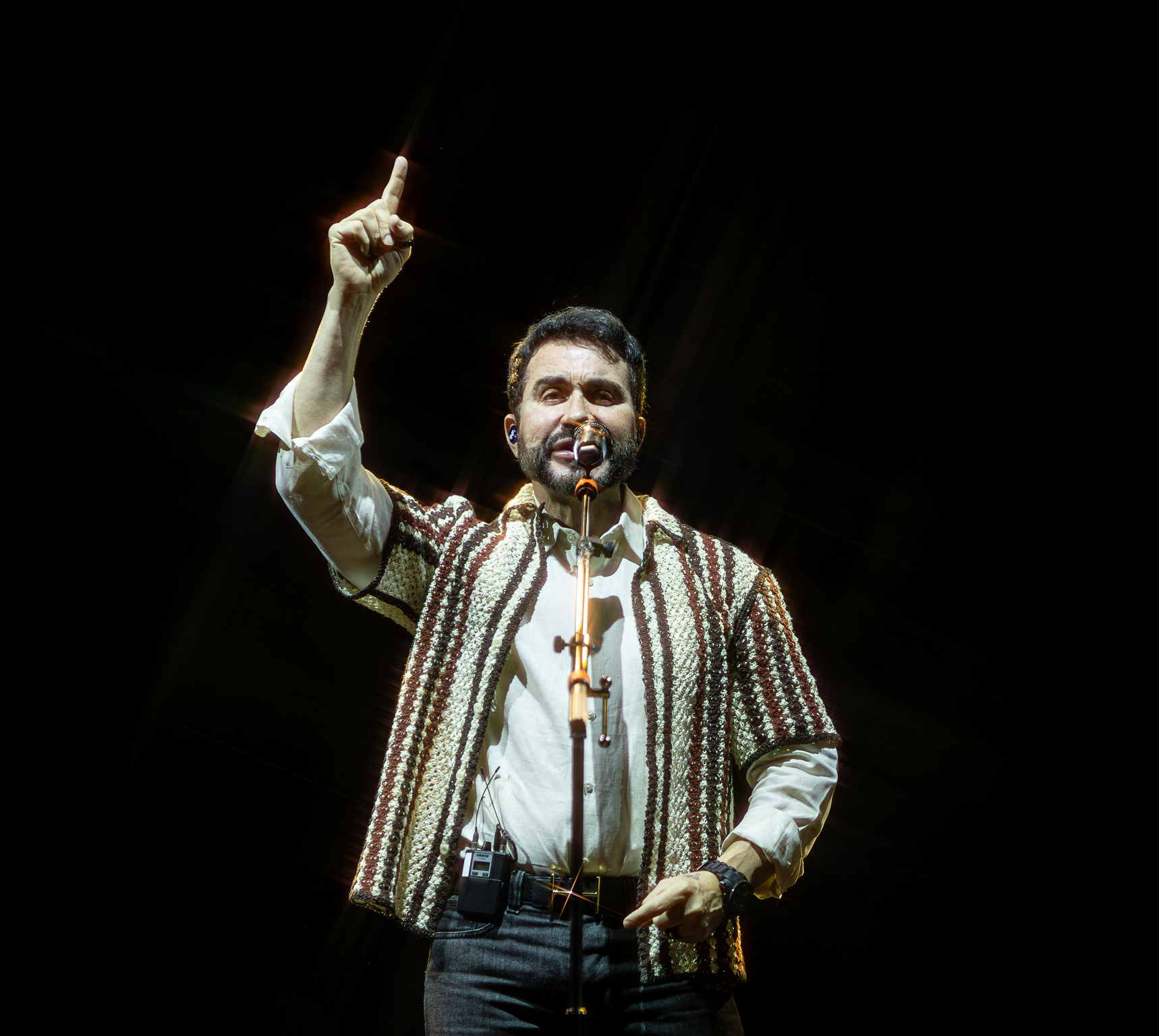 Padre Fábio de Melo e Tiee encerram a Festa da Padroeira de Maricá 2025