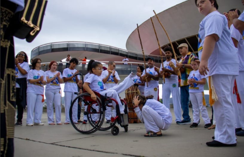 Instituto Gingas abre vagas para professores de capoeira