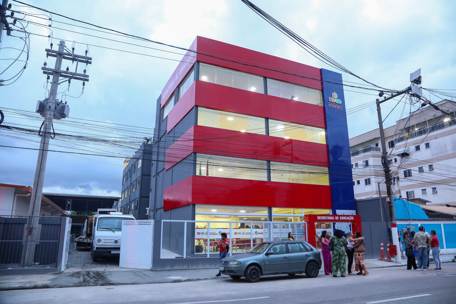 Prefeitura de Maricá inicia distribuição dos cartões do Bilhete Único Universitário