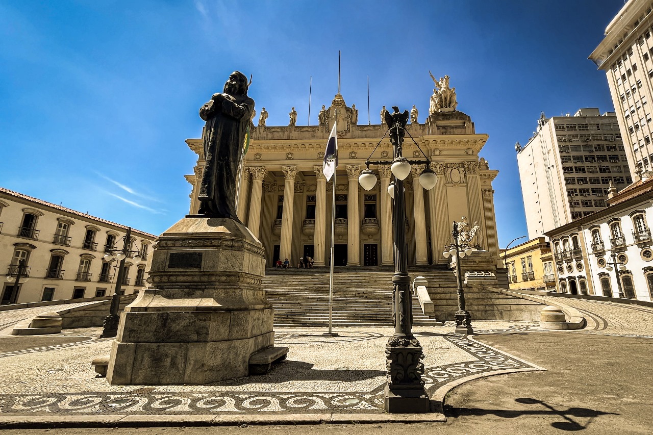 Palácio Tiradentes recebe exposição inédita sobre os 75 anos do Maracanã