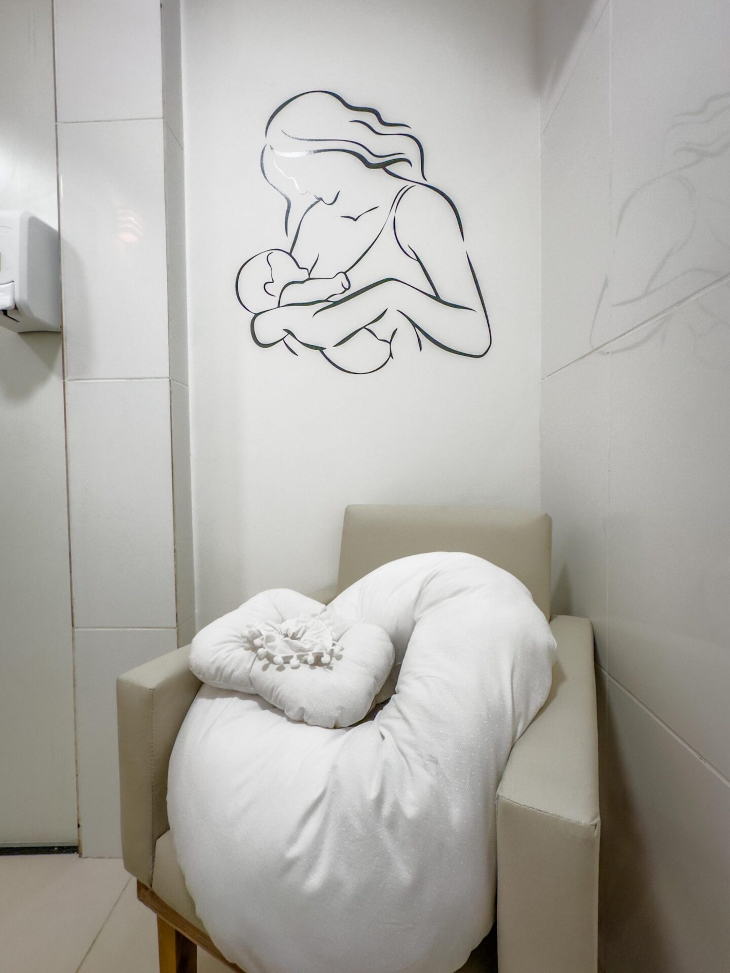 Prefeitura entrega a primeira Sala de Apoio à Mulher Trabalhadora que Amamenta