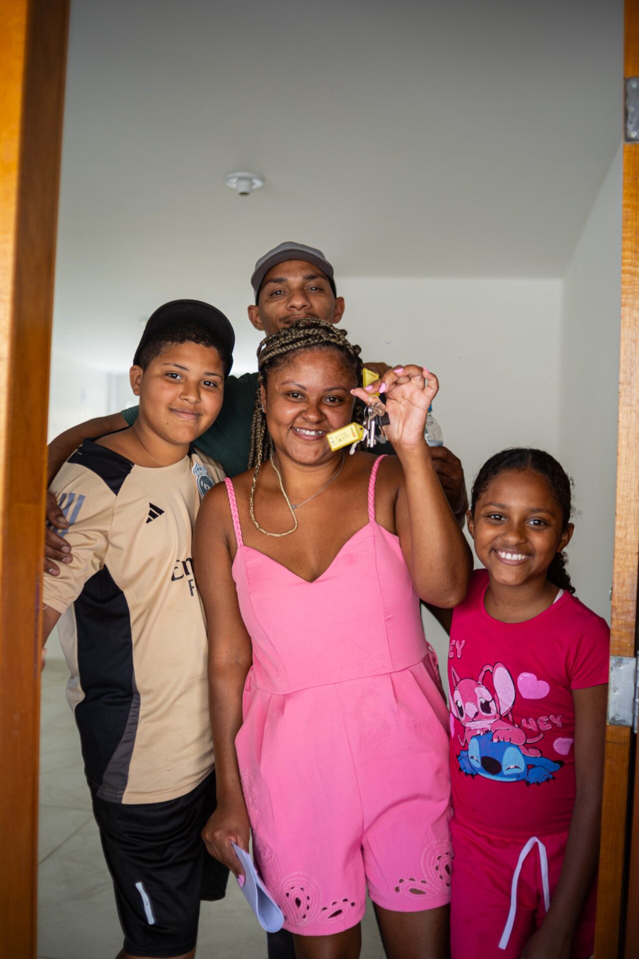 Segurança e dignidade: 40 famílias recebem novas casas em Maricá