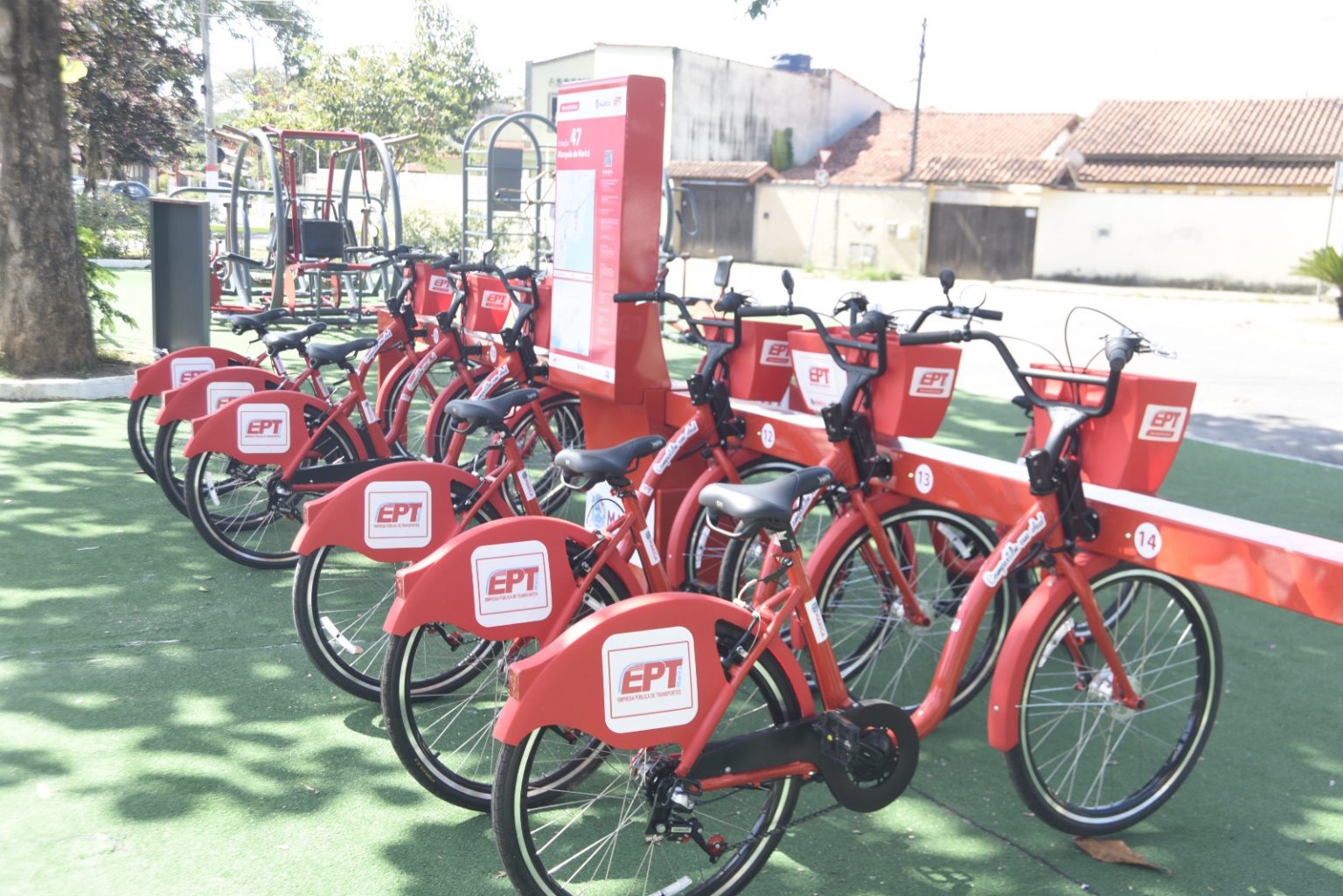 Nova estação das bicicletas Vermelhinhas é inaugurada em Maricá