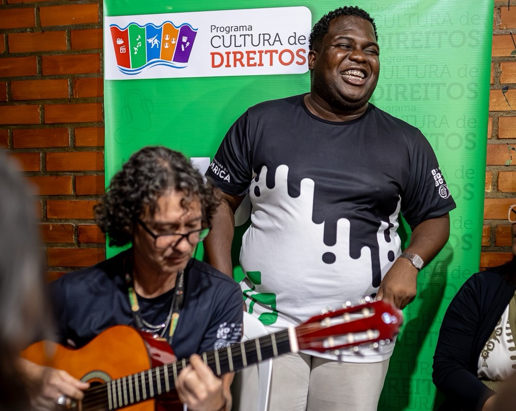 Discussão sobre racismo e inclusão social reúne alunos e educadores em Maricá