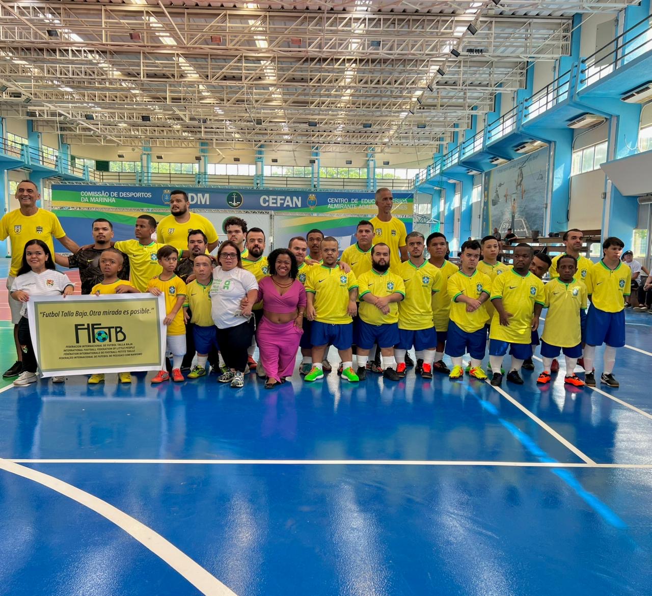 Jogo pela Inclusão reúne Seleção Brasileira de Nanismo e estudantes em Niterói