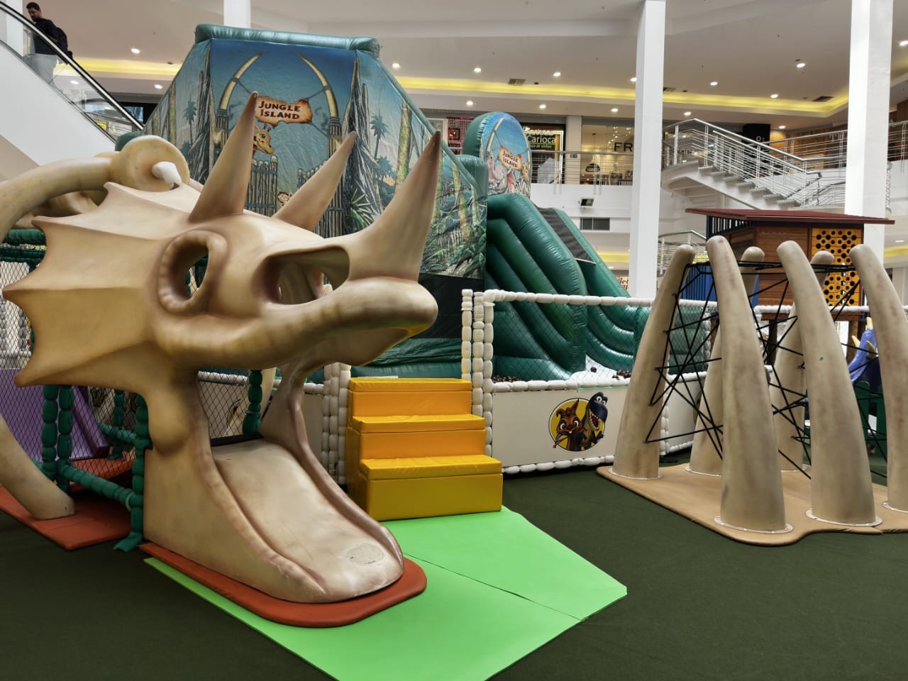 Multicenter Itaipu recebe o Reino Jurássico da World Games: uma aventura pré-histórica para os pequenos exploradores até 26 de outubro