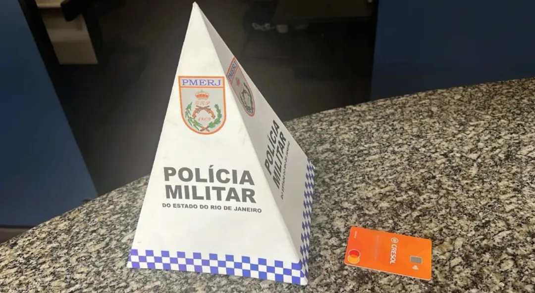 Homem furta bolsa e usa cartão de vítima na Rodoviária de Niterói