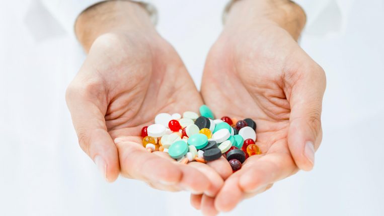 Farmácia CEAF de Maricá oferece medicamentos de alto custo gratuitamente para moradores