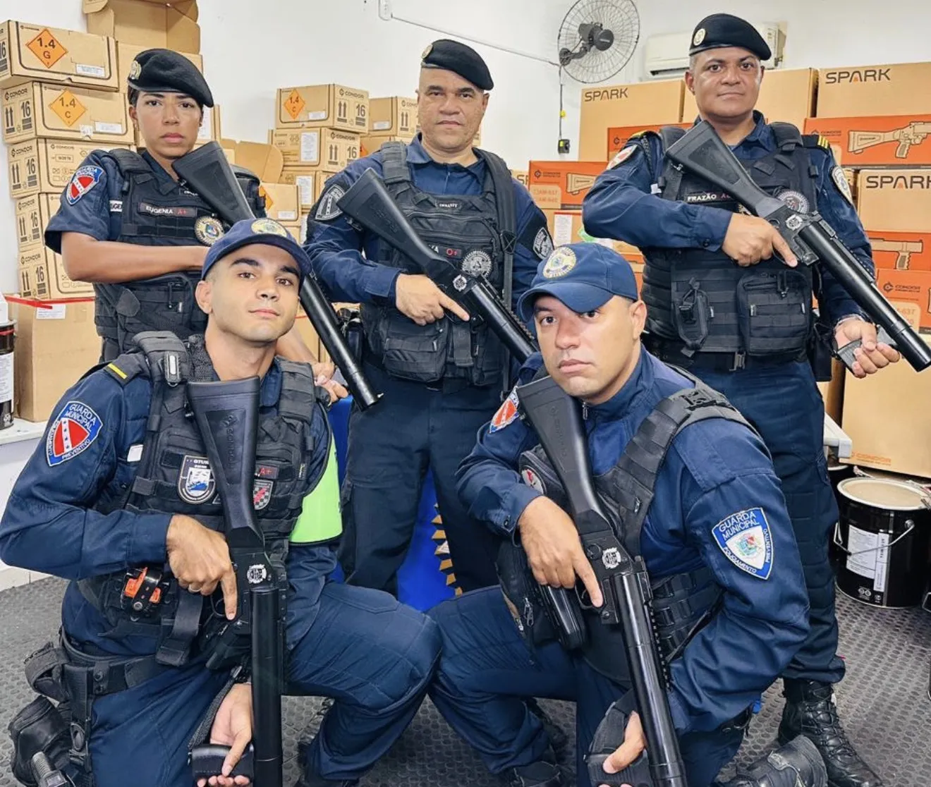Guarda Municipal recebe pistolas de eletrochoque, spray e novas viaturas em Maricá