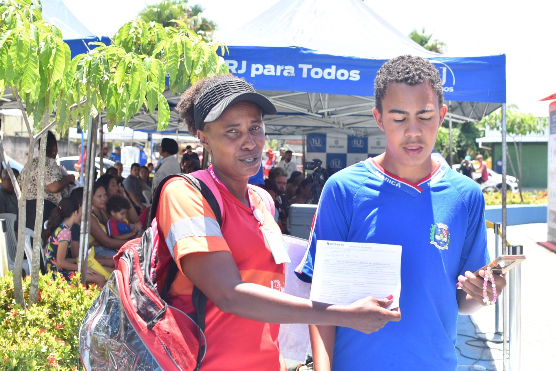 Maricá leva serviços gratuitos aos bairros mais afastados do Centro