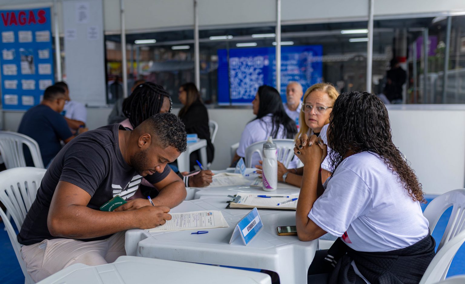 Casa do Trabalhador leva serviços de emprego e orientação profissional a Inoã nesta sexta (12) e sábado (13)