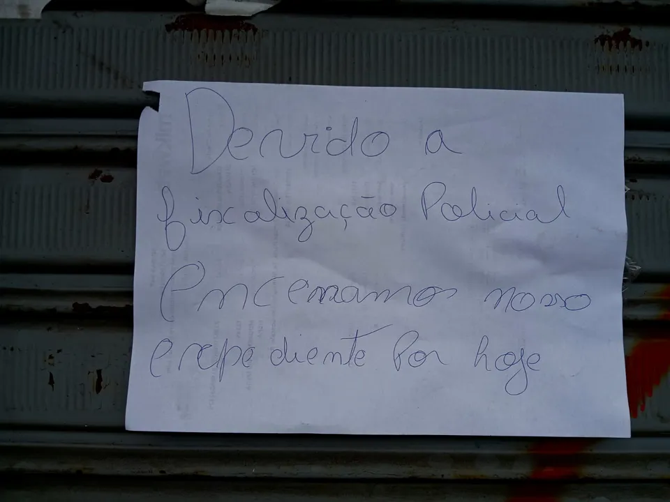 Moradores de São Gonçalo denunciam cortes de internet e controle do serviço por grupos armados