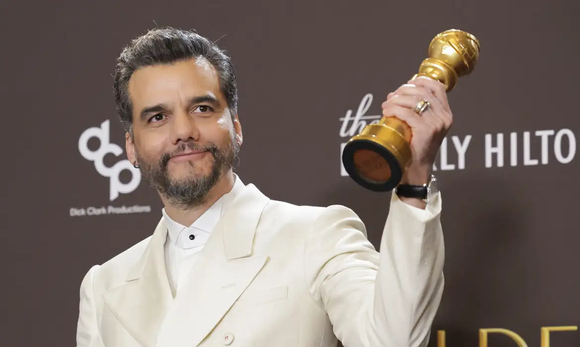 Cinema brasileiro faz história no Globo de Ouro com vitória de O Agente Secreto e prêmio inédito para Wagner Moura