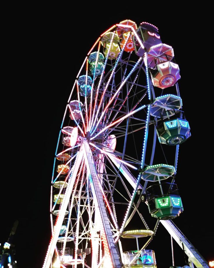 Quaquá anuncia instalação de roda-gigante em Maricá