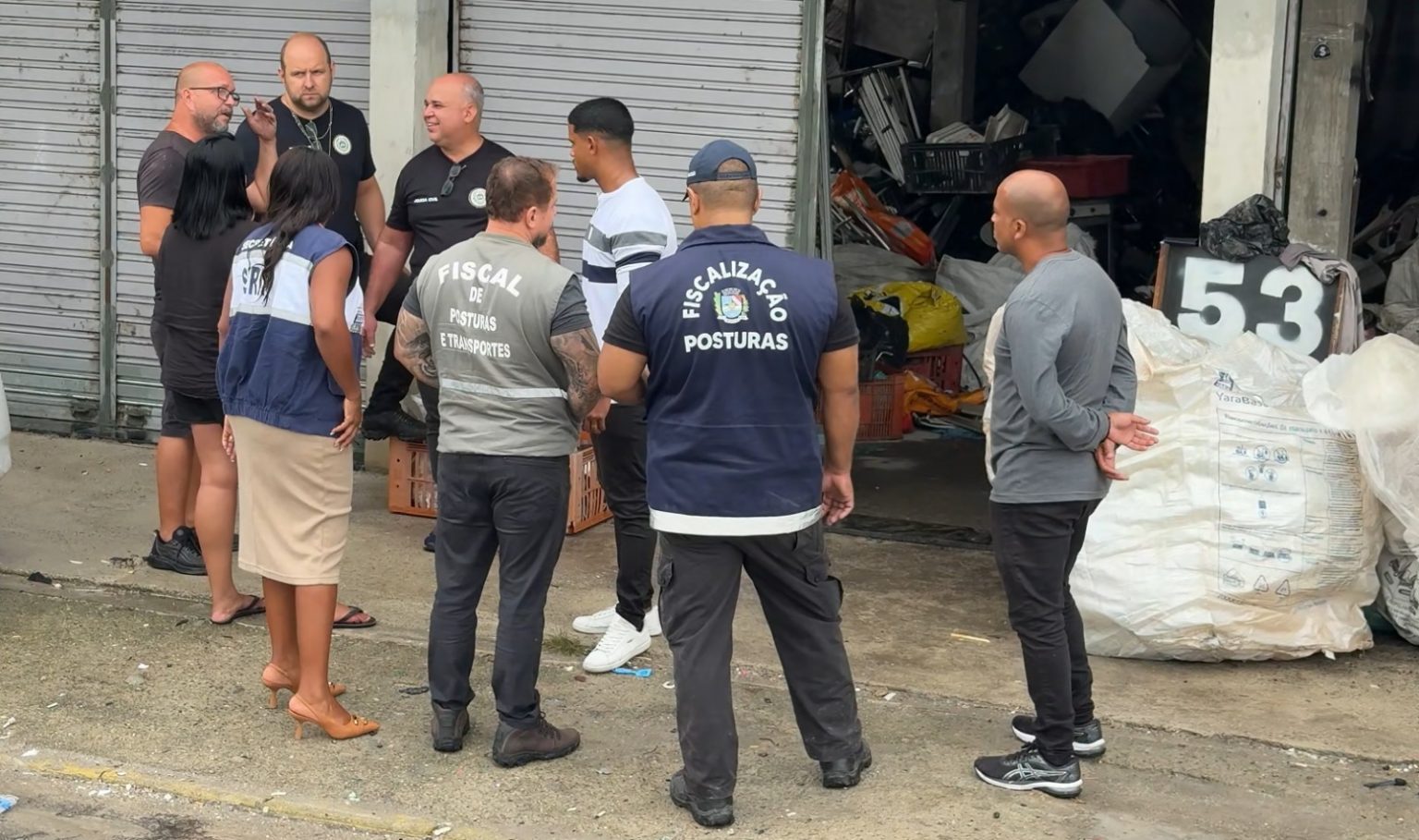 Maricá e Polícia Civil fecham dois ferros-velhos em operação contra furtos de cabos elétricos e dano ao patrimônio público