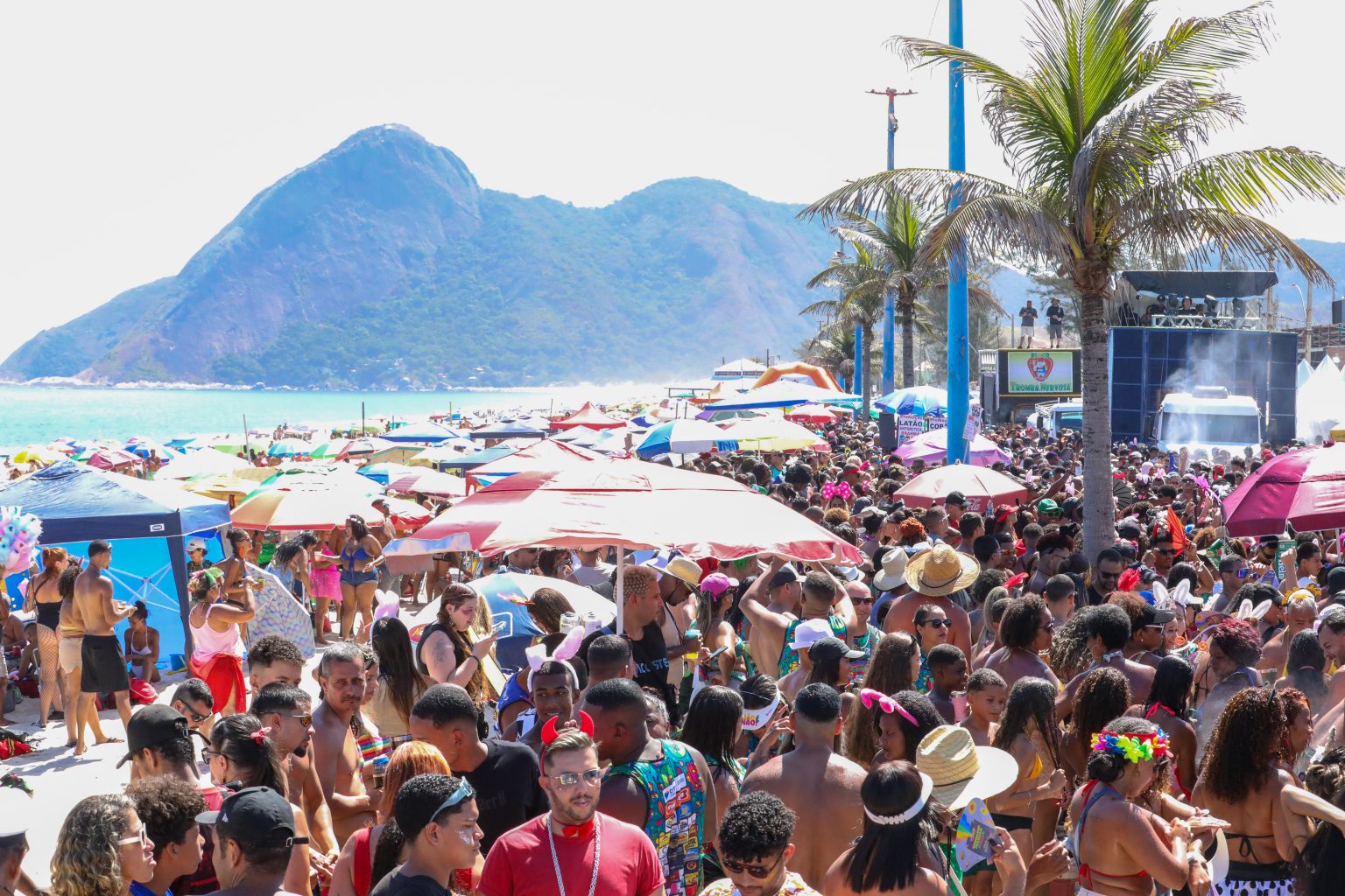 Carnaval Maricá 2026 terá 76 blocos, 13 palcos e programação espalhada pelos quatro distritos