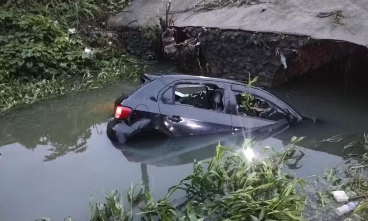 Policial morre após colidir contra porco em São Gonçalo