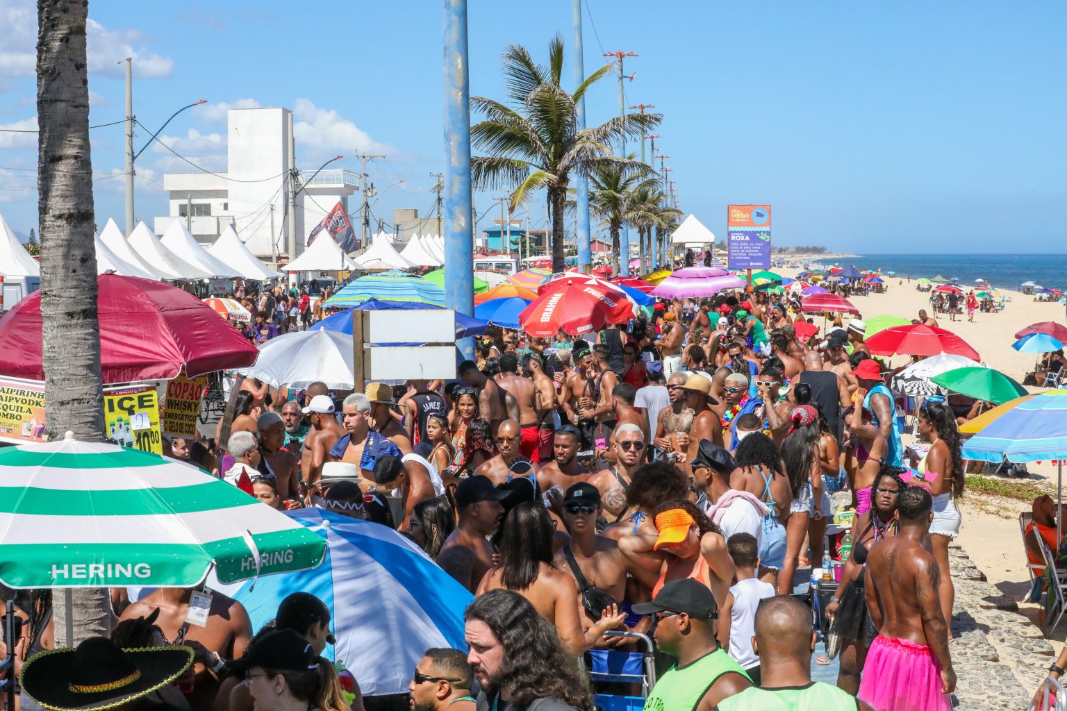 Maricá lança aplicativo oficial do Carnaval 2026: festa terá 76 blocos e 13 palcos