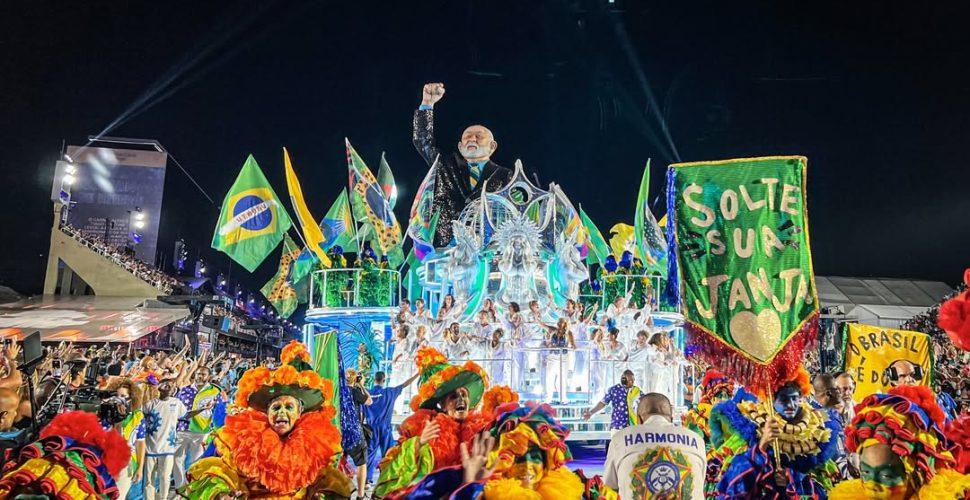 Homenagem a Lula marca estreia da Acadêmicos de Niterói no Grupo Especial