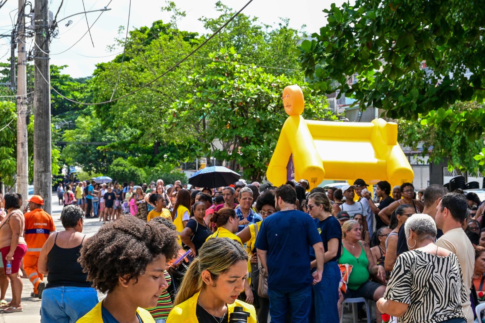 Ação social em Anchieta atende cerca de mil pessoas com serviços gratuitos
