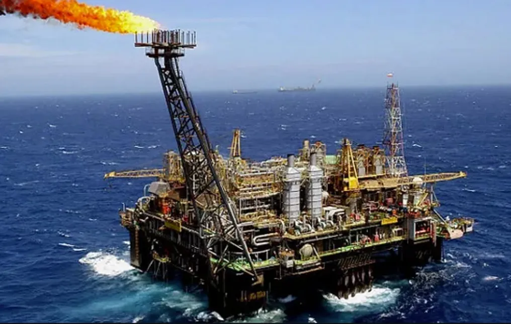 Alta do petróleo pode elevar royalties e impulsionar arrecadação de Maricá