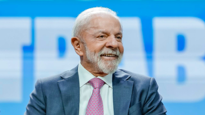 Governo Lula projeta salário mínimo de R$ 1.717 em 2027, aponta proposta orçamentária