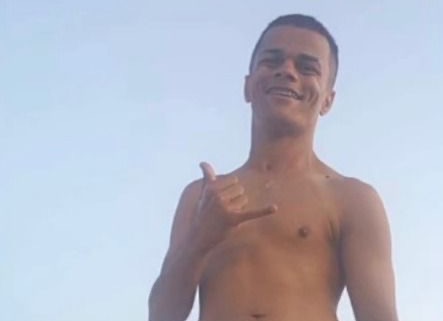 Turista mineiro desaparece no mar em Cabo Frio e buscas seguem intensas