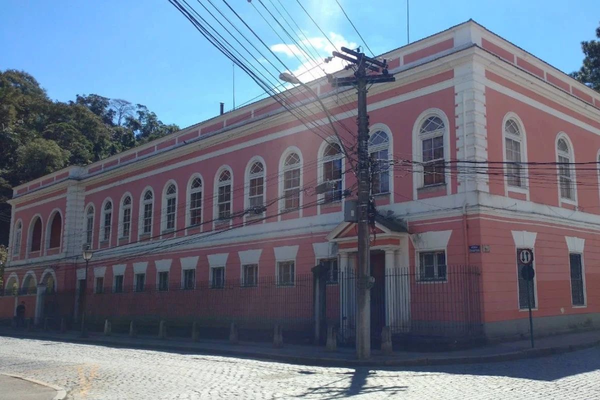 Justiça determina devolução de palácio imperial a herdeiro de Dom Pedro II em Petrópolis