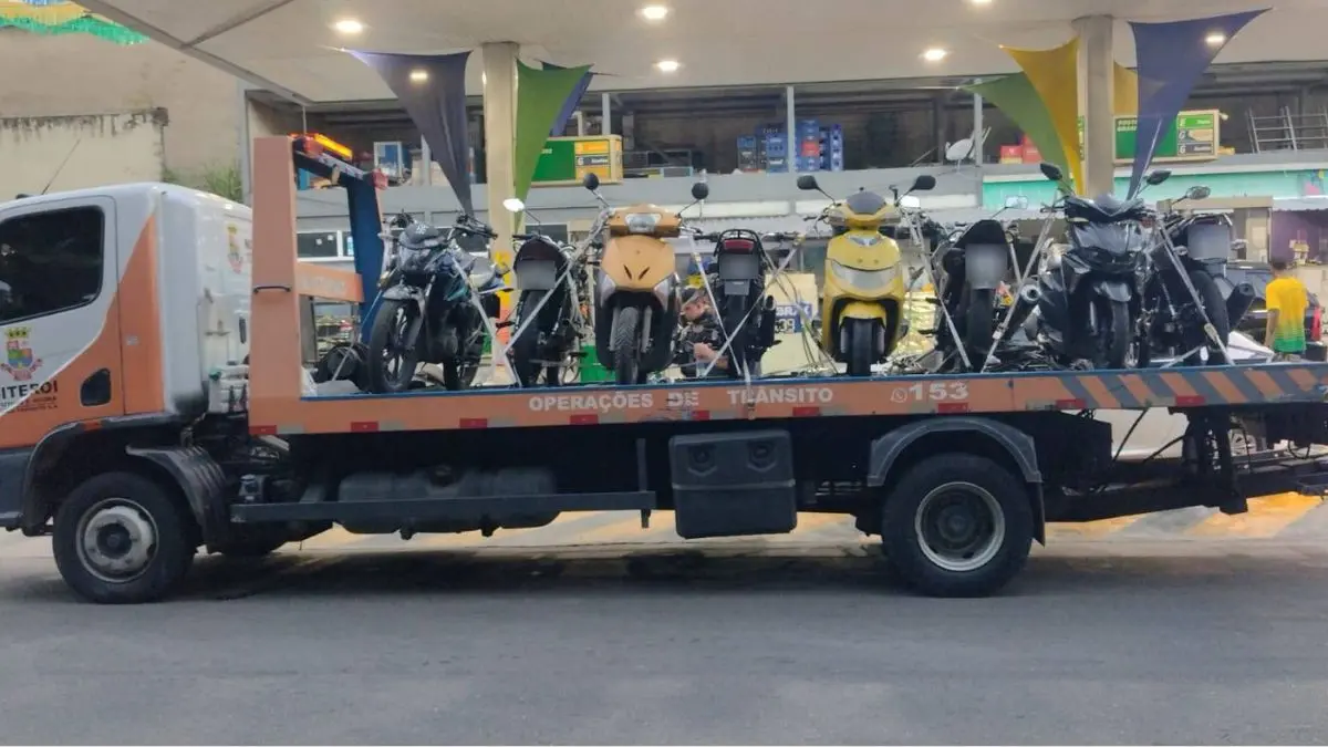 Operação em Niterói apreende motos irregulares e autua 25 condutores no Fonseca