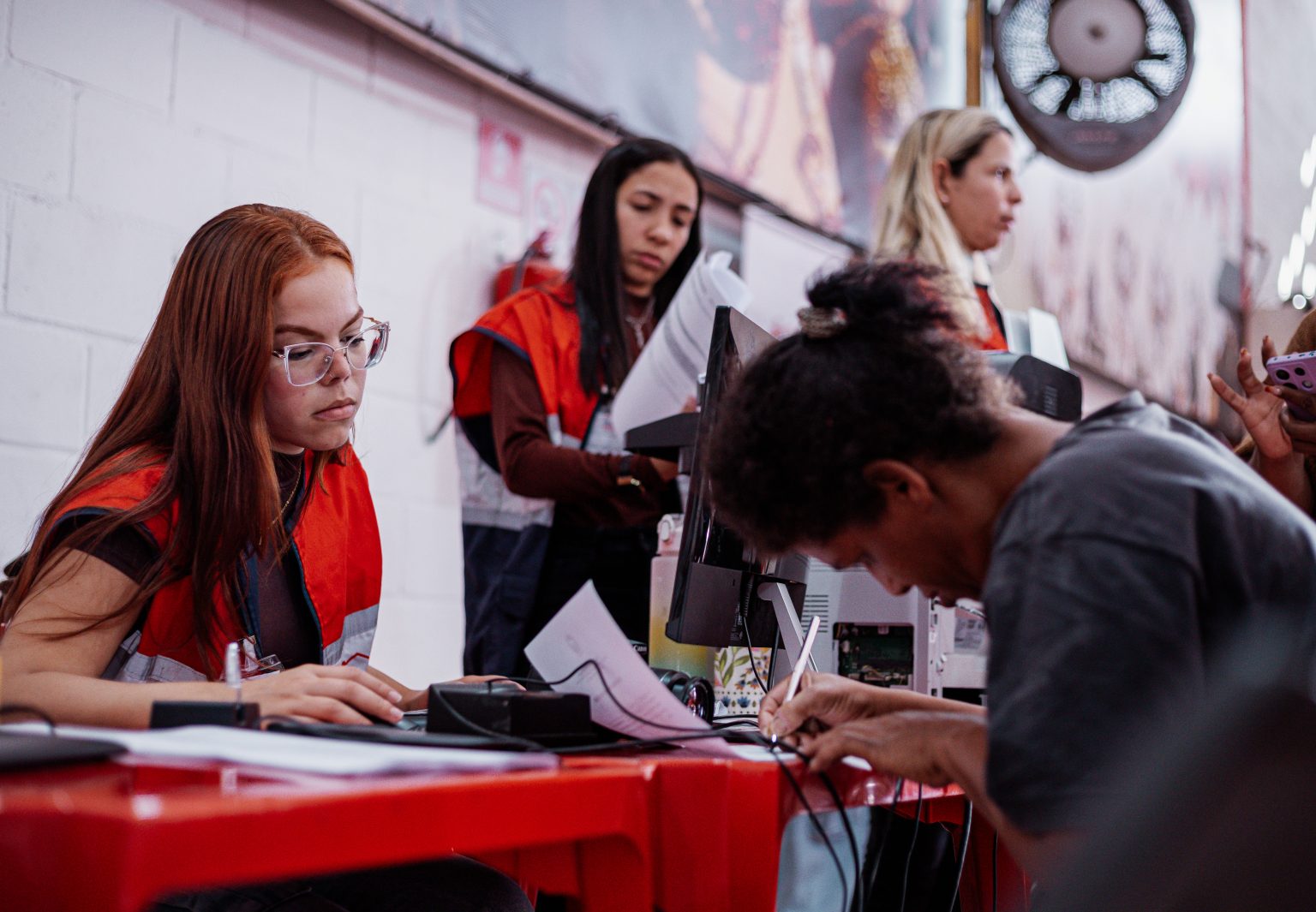 Ação social em Maricá oferece emissão de identidade, vagas de emprego e serviços gratuitos neste sábado