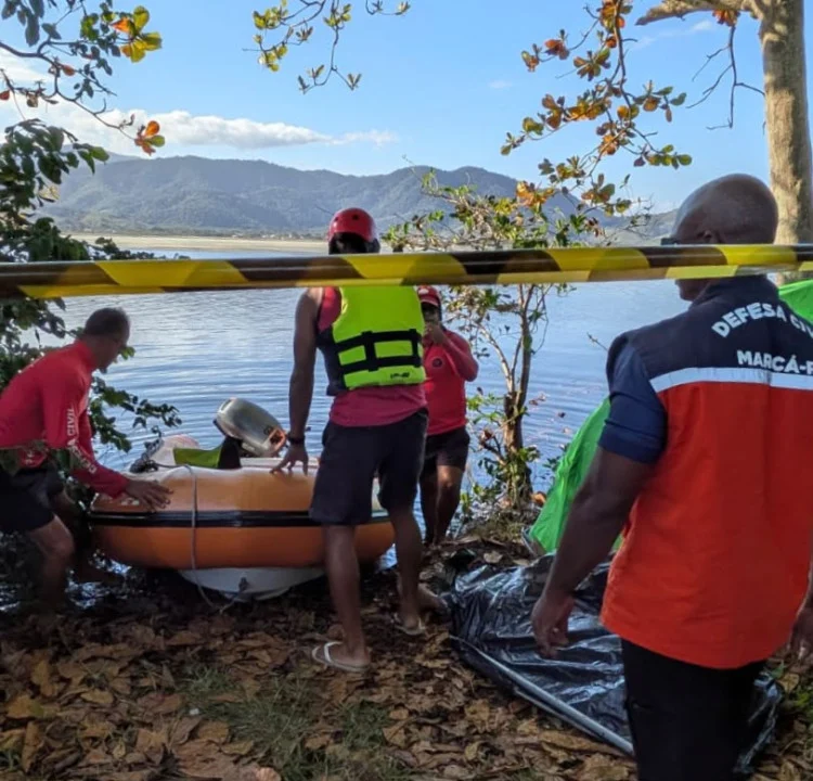 Dois pescadores morrem afogados durante pescaria na Lagoa de Jaconé, em Maricá