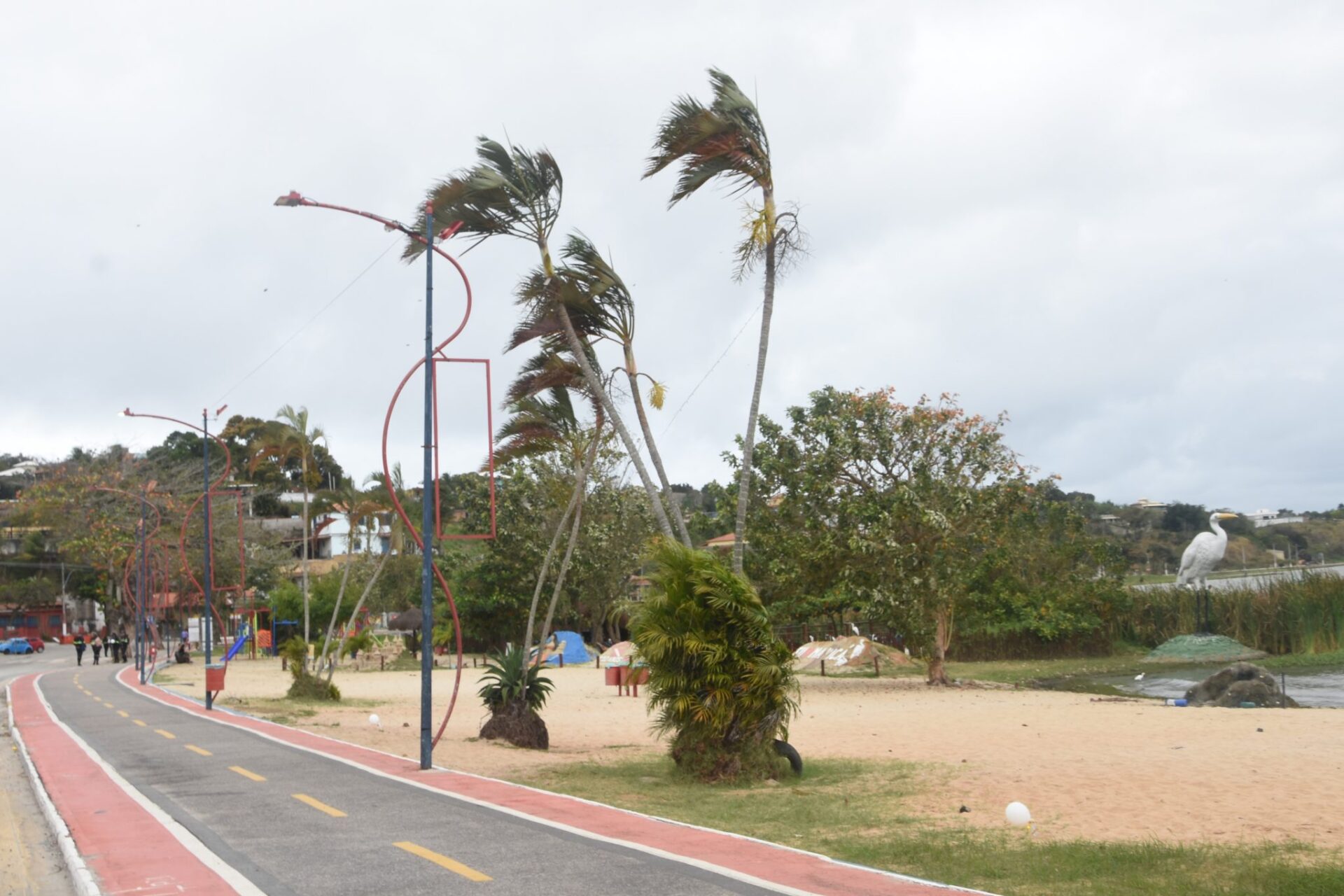 Ventania provoca suspensão das aulas no Rio, Niterói e São Gonçalo nesta sexta-feira