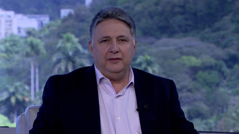 Garotinho tem propaganda suspensa pelo TRE-RJ após afirmar que candidatura foi aprovada