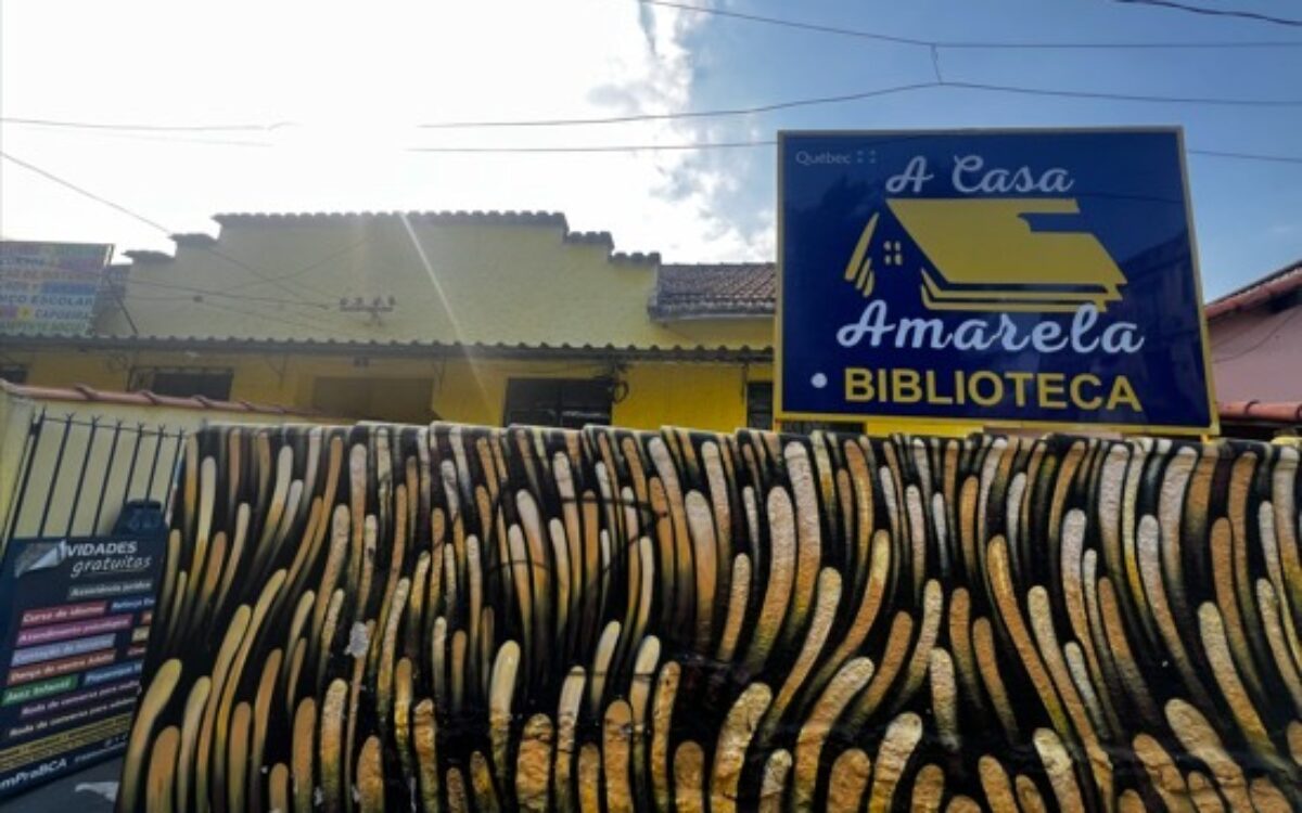 Em Anchieta, biblioteca se torna refúgio e apoio para crianças autistas e suas famílias