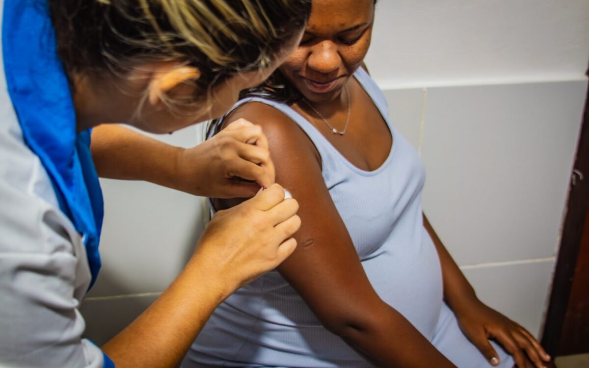 Ação de saúde oferece atendimentos e vacinação neste sábado em Ponta Negra, em Maricá