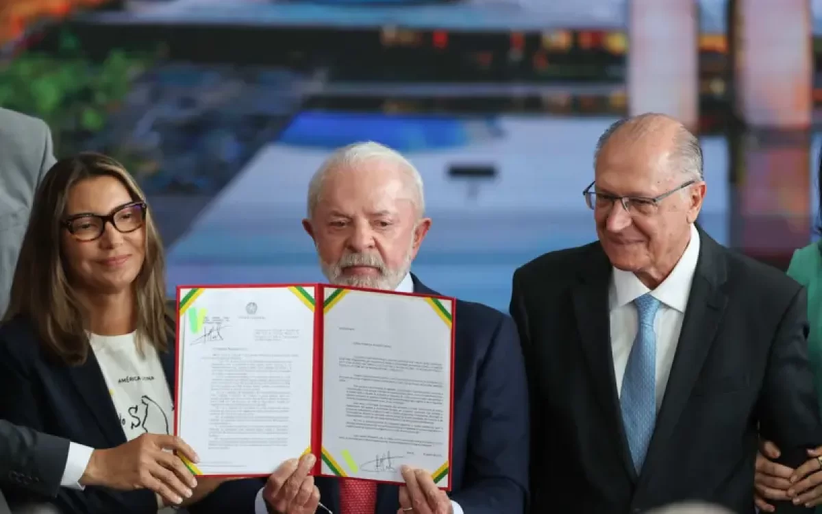 Lula veta integralmente PL da Dosimetria que reduziria penas dos atos golpistas de 8 de janeiro