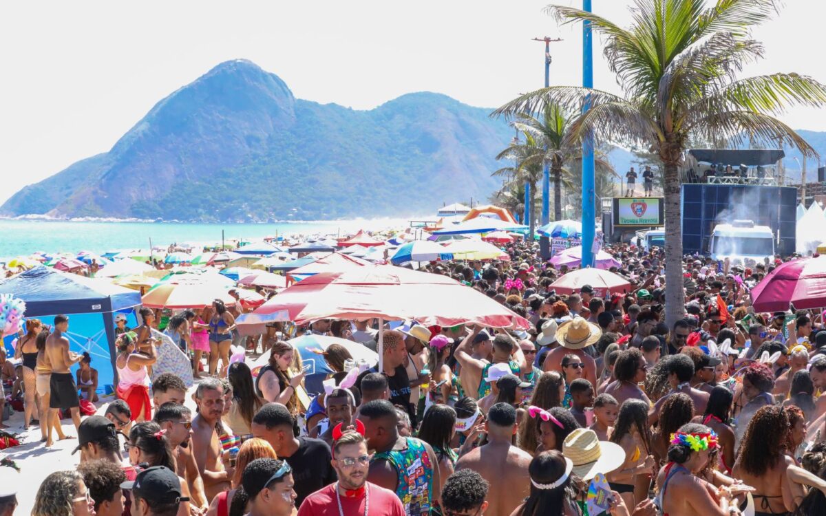 Carnaval Maricá 2026 terá 76 blocos, 13 palcos e programação espalhada pelos quatro distritos