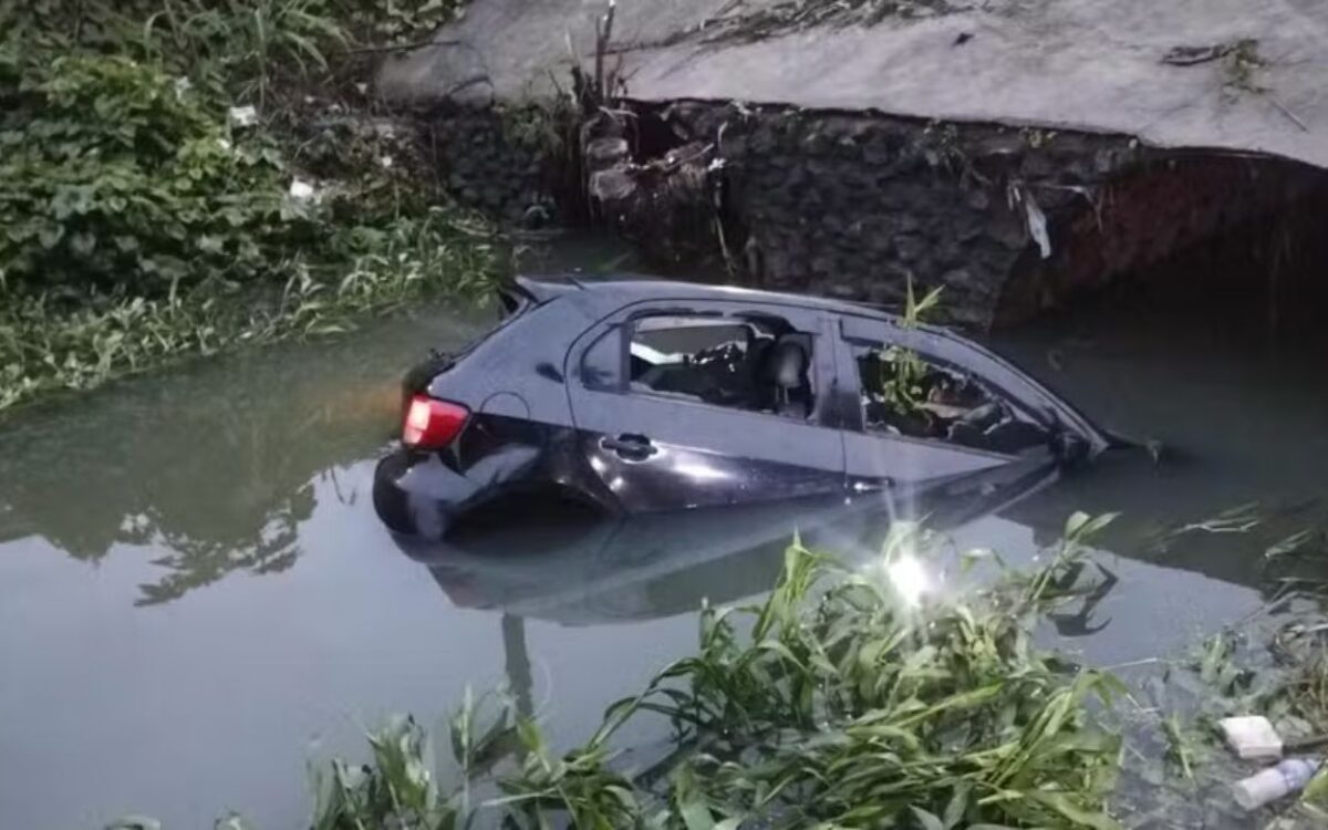 Policial morre após colidir contra porco em São Gonçalo
