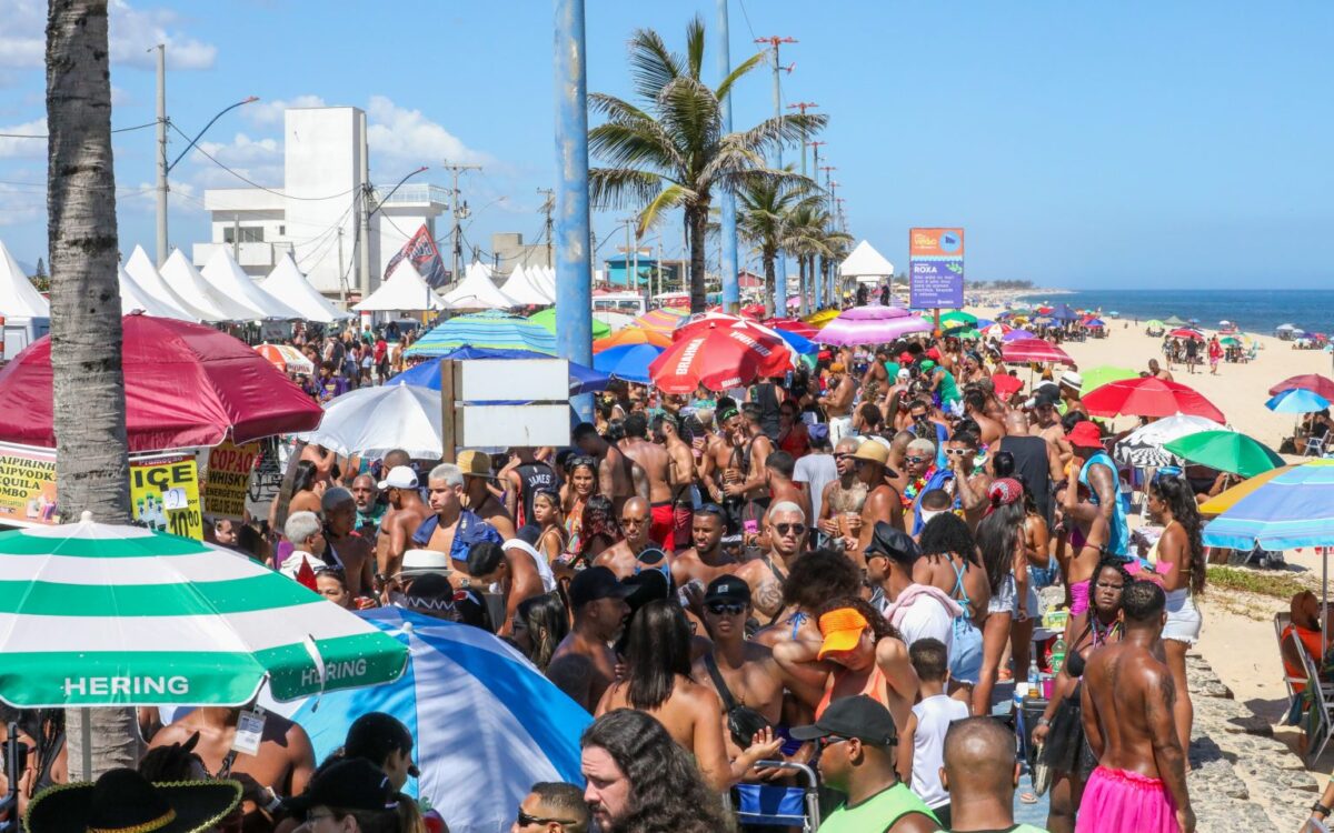 Maricá lança aplicativo oficial do Carnaval 2026: festa terá 76 blocos e 13 palcos