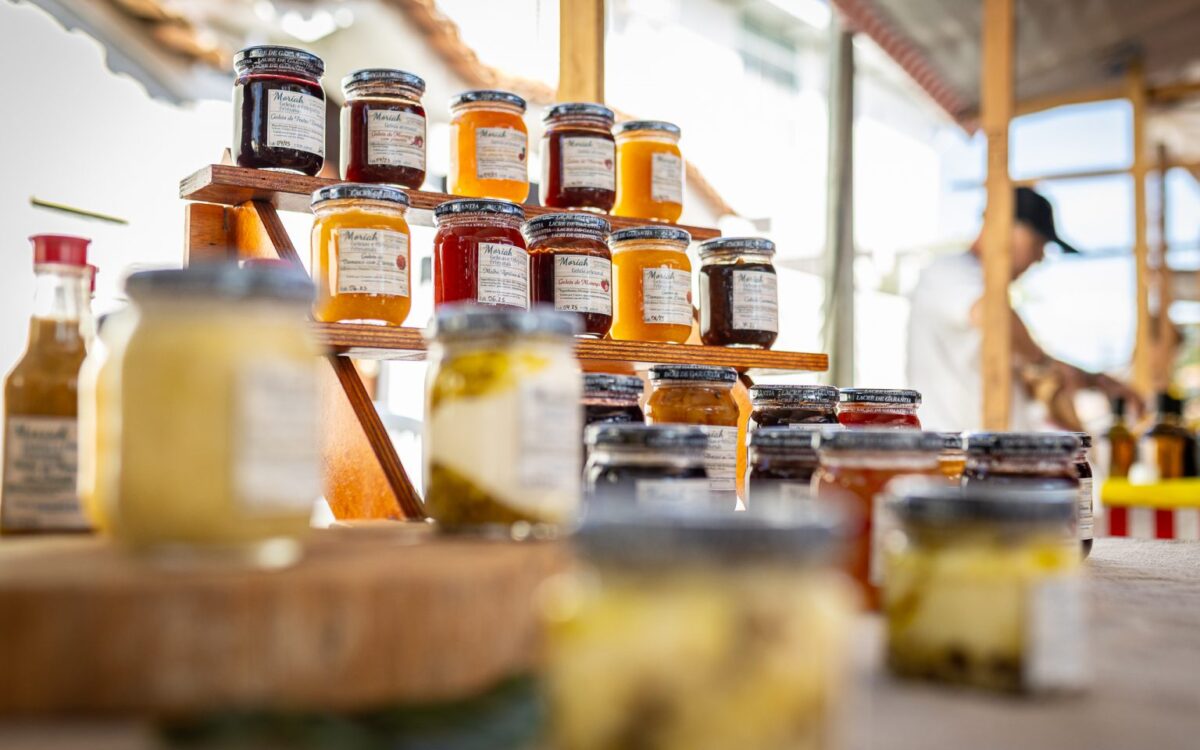 Sábado (28) tem feira com alimentos orgânicos e produção local em Itaipuaçu