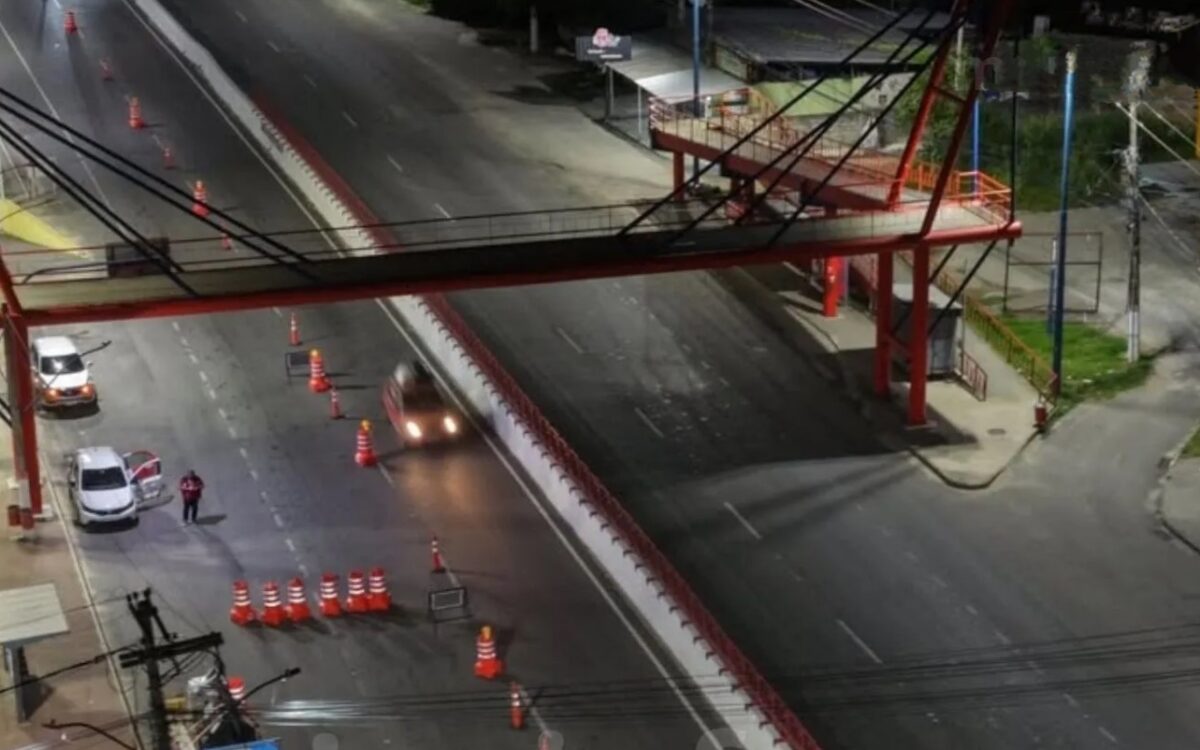 Maricá inicia importante obra de drenagem e interdita trecho da RJ-106 à noite