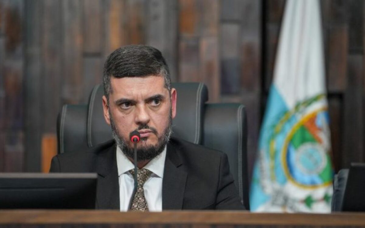 Rodrigo Bacellar é transferido para Bangu 8 após audiência manter prisão