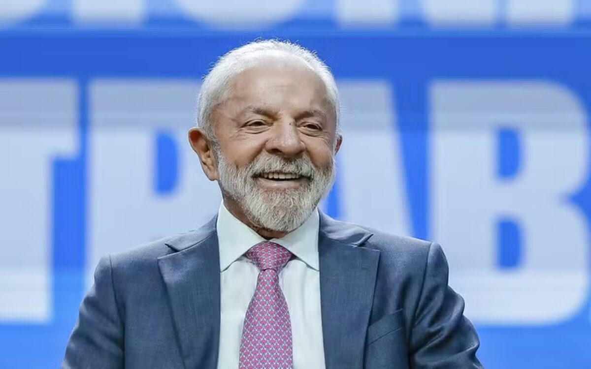 Presidente Lula sanciona lei que garante folga para exame e amplia prevenção ao câncer no trabalho