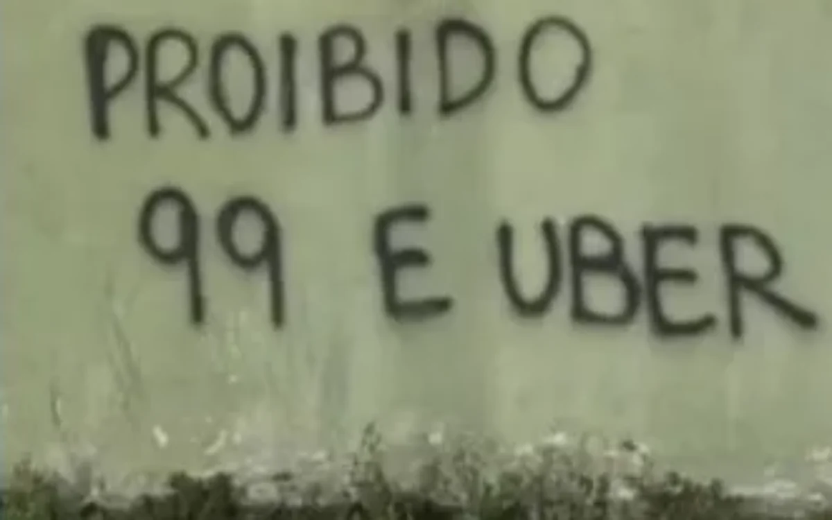 Motoristas e entregadores de app denunciam ameaças e restrições em comunidades da Zona Oeste do Rio