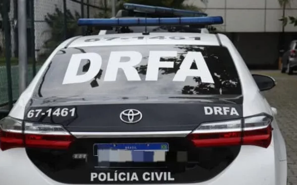 Polícia desmonta esquema de desmanche de veículos no Jardim Catarina, em São Gonçalo