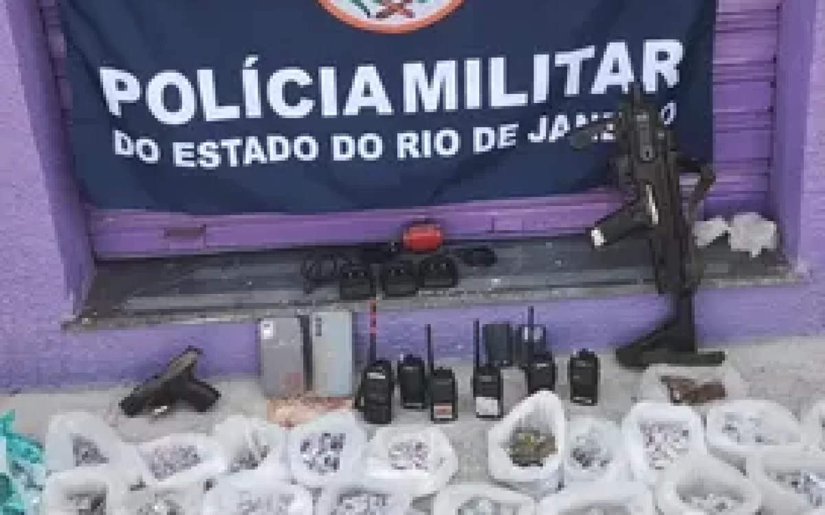 Homem é vítima de bala perdida em Santa Luzia, São Gonçalo, durante confronto entre policiais e traficantes