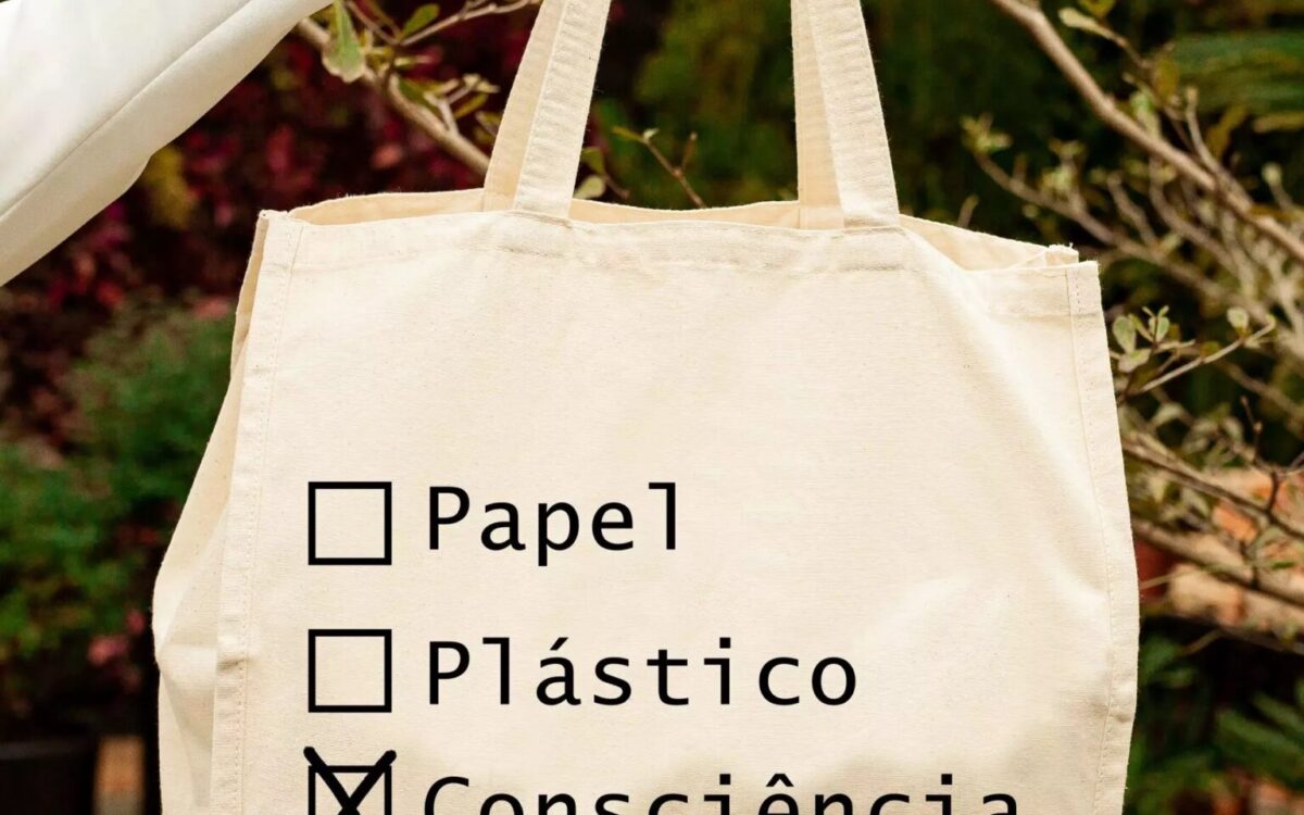 Uso de sacolas reutilizáveis reduz impacto ambiental e incentiva consumo consciente